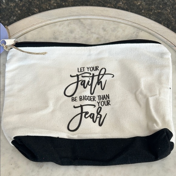 Makeup Bag with NYX mascara - Picture 2 of 6